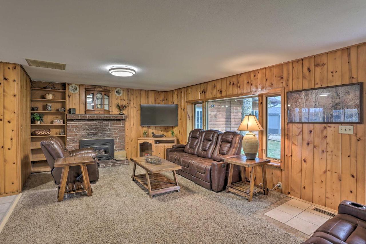 Rustic Spearfish Cabin On 12-Acre Trout Farm Exterior foto